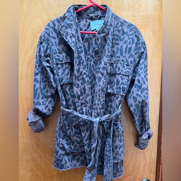 Pistola leopard print belted cargo/utility jacket in a medium - Picture 3 of 4